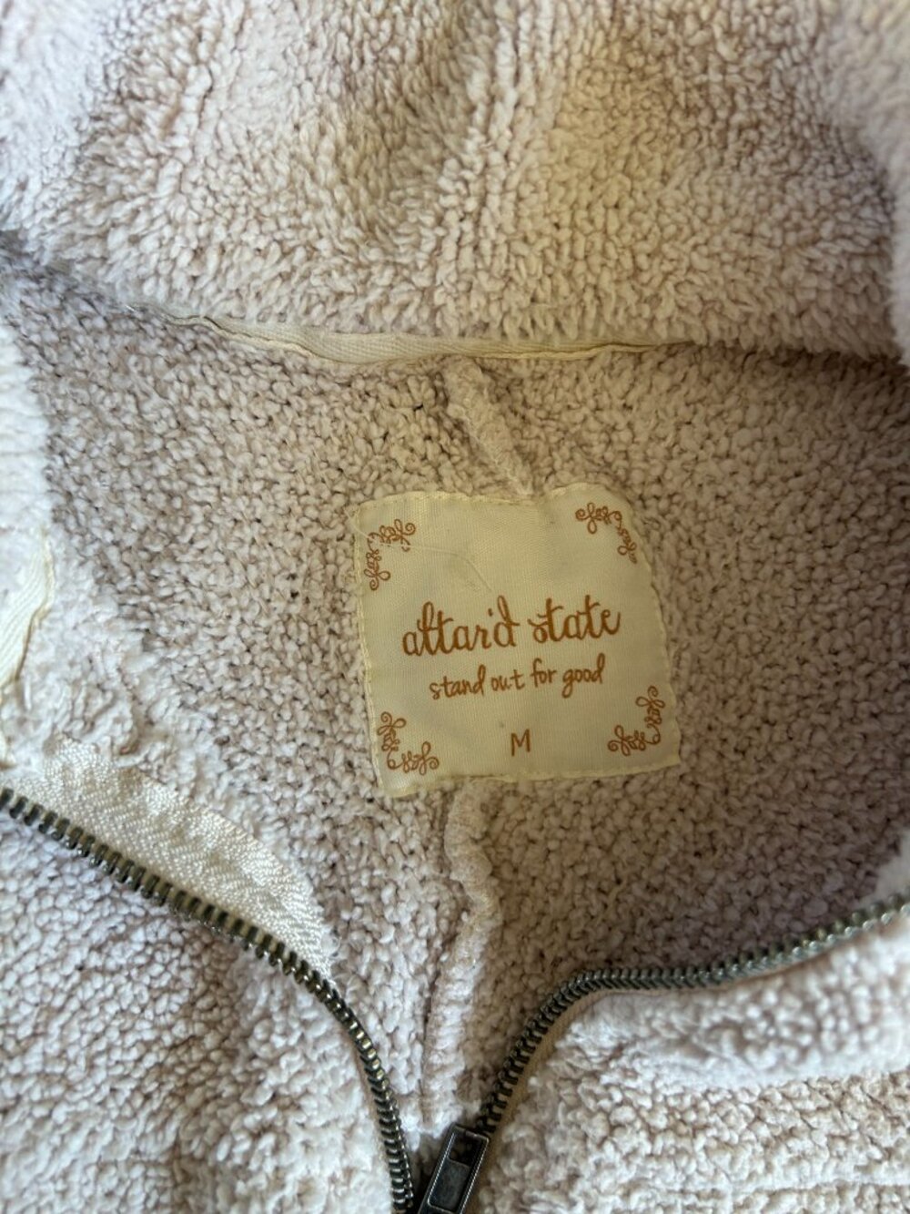 Altar'd State Sherpa Fleece Neutral Quarter Zip Sweater Size Medium - Picture 2 of 4